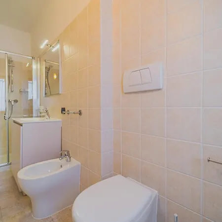 Rosi Aparthotel